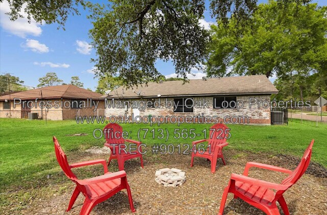 Building Photo - Houston