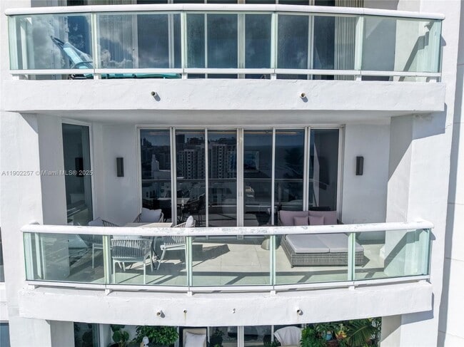 Building Photo - 4201 Collins Ave