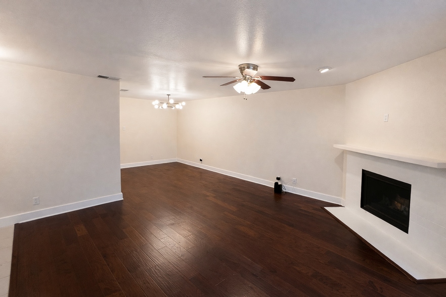 Building Photo - 4777 Cedar Springs Rd