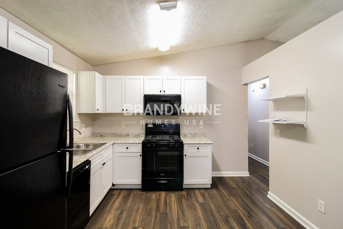 Building Photo - 2037 Mallard Way