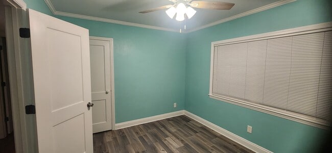 Building Photo - 400 N U St