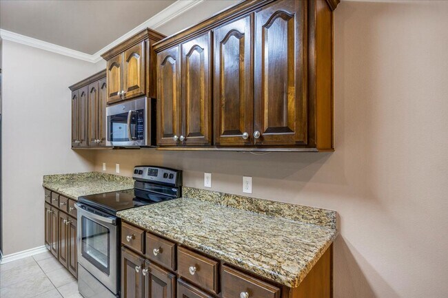 Building Photo - Stonebridge Villas #4037