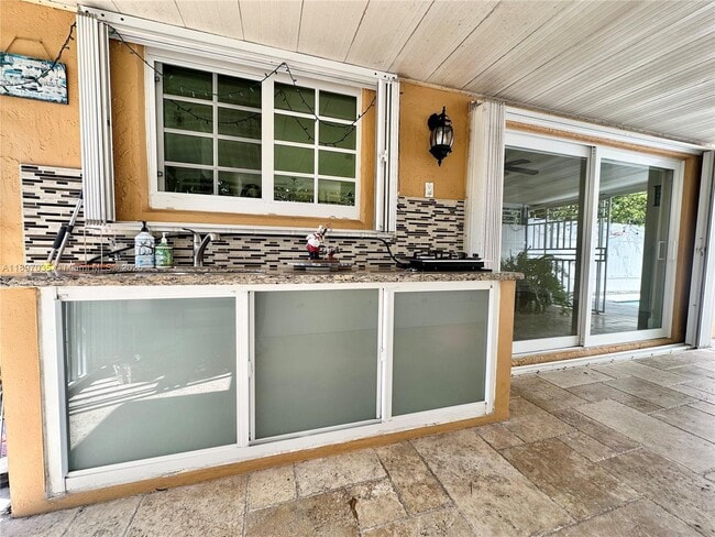 Building Photo - 6097 SW 128th Ct