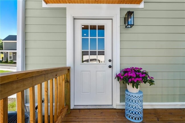 Building Photo - 913 S Wichita Ave