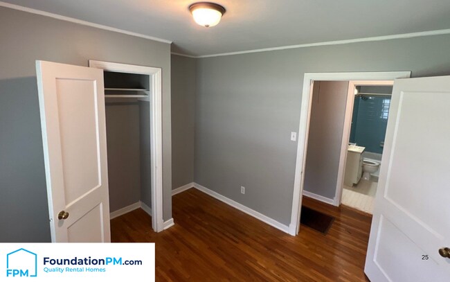 Building Photo - 2324 Slocum Ave