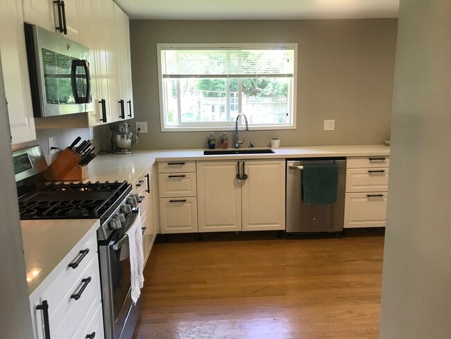 Building Photo - 10819 SE 180th Pl