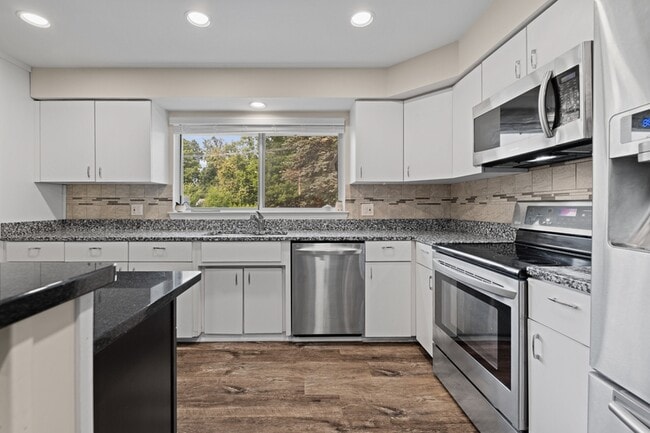 Building Photo - 4899 Wye Oak Rd