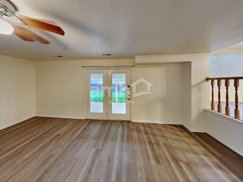 Building Photo - 1871 N 750 W