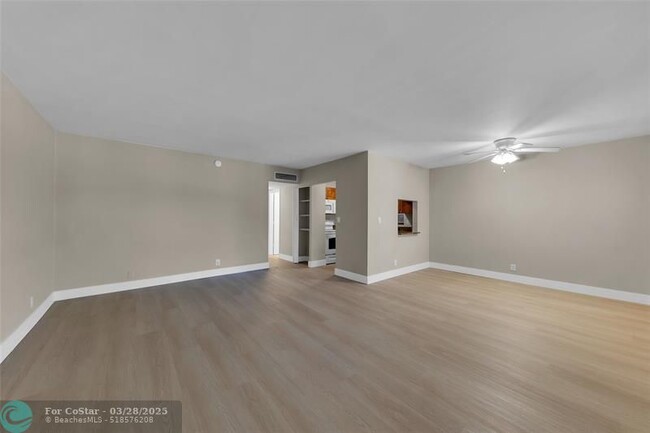 Building Photo - 2201 NE 36th St