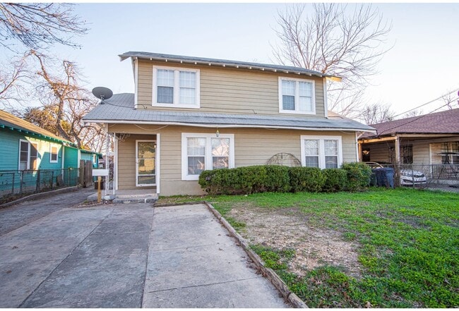 Building Photo - 526 Cooper St