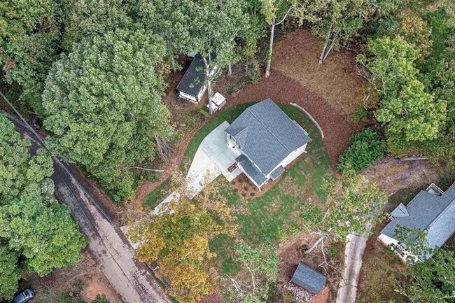 Building Photo - 6290 Akins Way