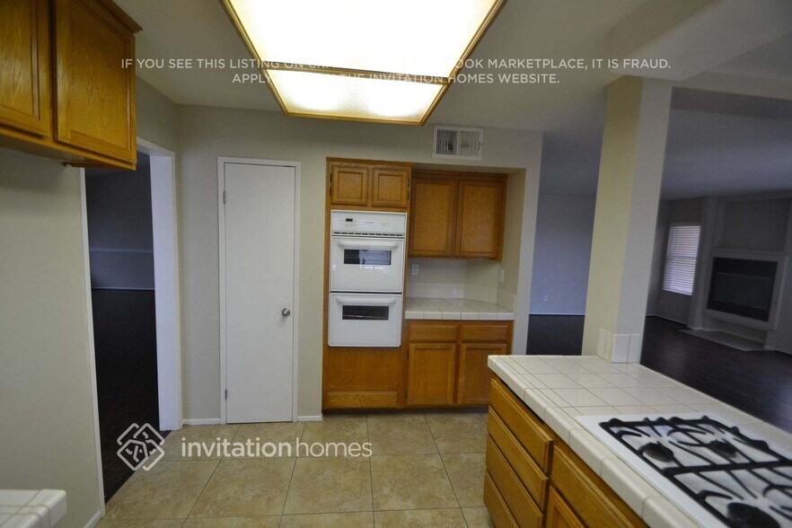 Building Photo - 5319 Gardendale Ln