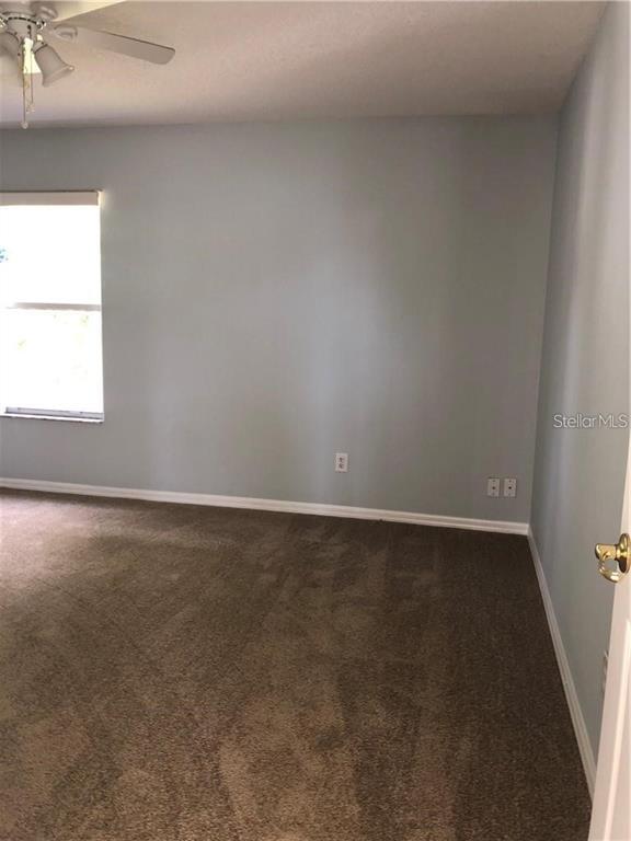 Building Photo - 1749 Golfview Dr