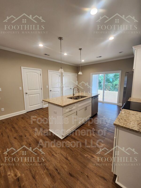 Building Photo - 113 Cypress Run