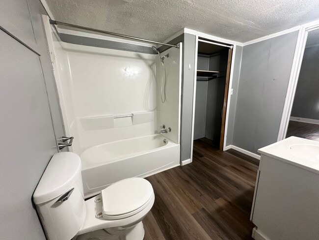 Building Photo - Adorable 2 Bed/ 1 Bath Home in Republic, MO!