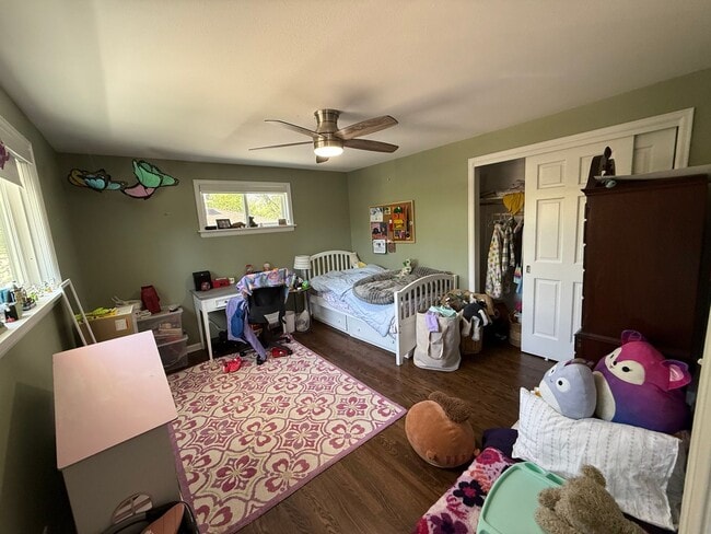 Building Photo - Beautifully Renovated Boulder Gem with Bac...