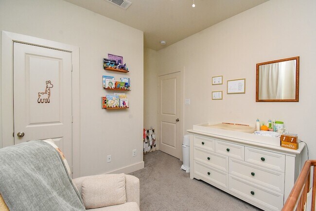 Building Photo - 3712 Link Valley Dr.