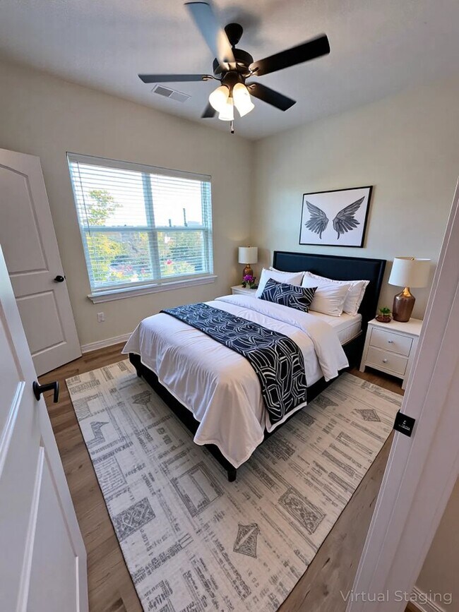 Building Photo - Golf Quarters - GQ 103