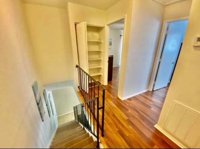 Building Photo - 3334 Ottawa Cir