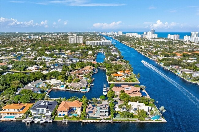 Building Photo - 70 Bay Colony Ln