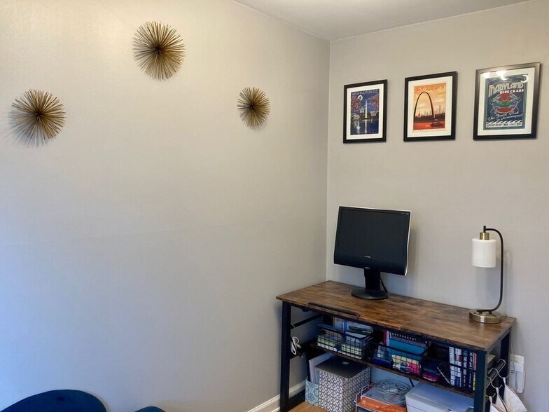 Building Photo - 12209 Braxfield Ct