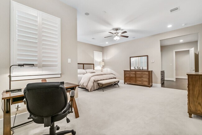 Building Photo - 139 Gildwood Pl