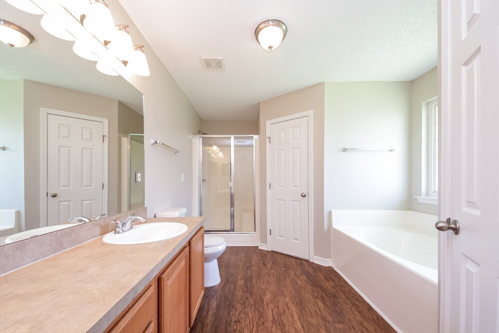 Building Photo - 3209 Silverado Cir