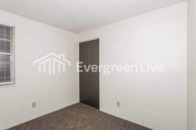 Building Photo - 7665 Pomeranian Dr