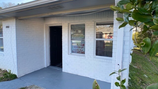 Building Photo - Newly Renovated Duplex for Rent