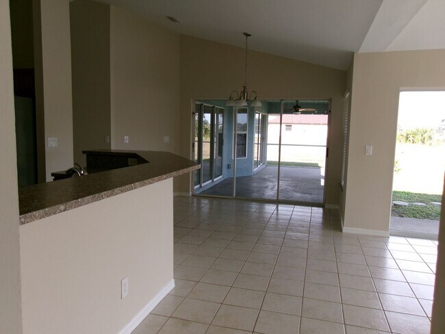 Building Photo - 1709 NW 36th Pl