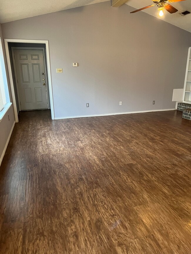 Building Photo - 5406 Duplex - Series C