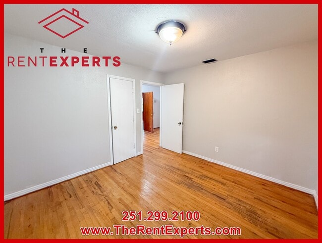 Building Photo - 1701 Conti St