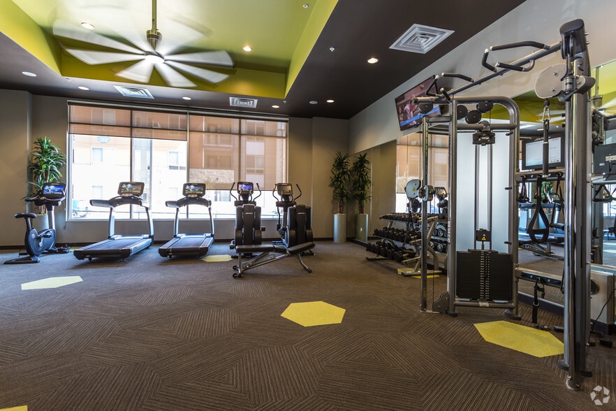 Interior Photo - The View at Golden Ridge