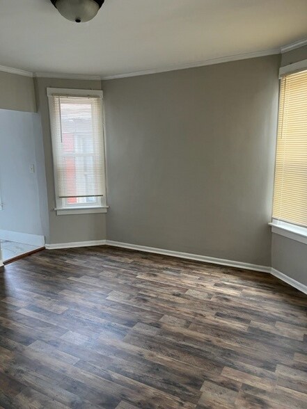 Building Photo - 6681 Ridgeville St