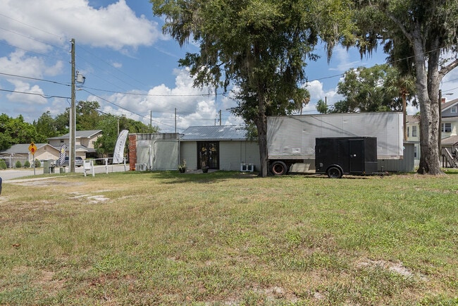 Building Photo - 209 S Florida Ave