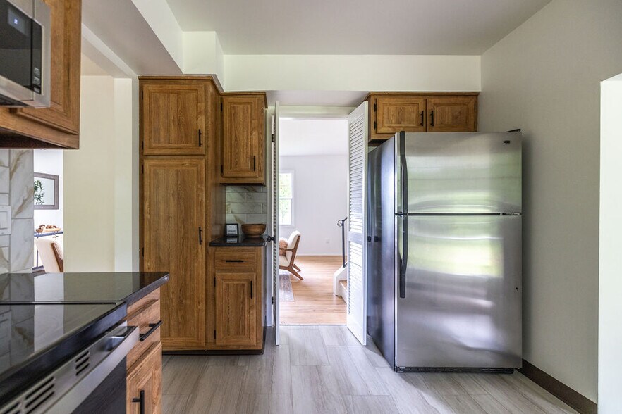 Building Photo - 2445 Olentangy Dr