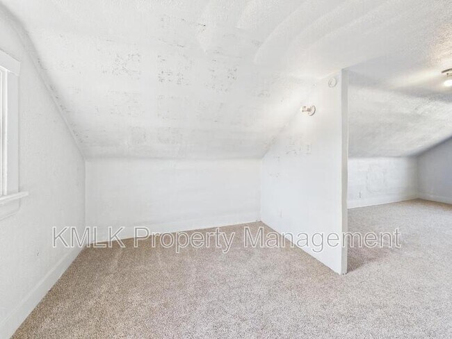 Building Photo - 2337 15th St SW