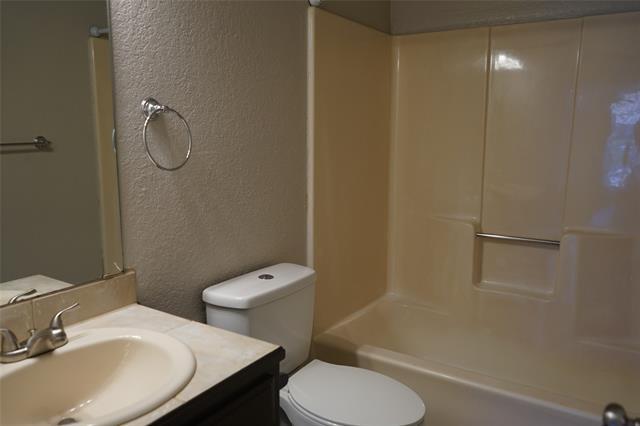 Building Photo - 2421 Indigo Ln