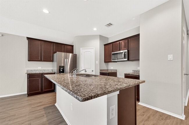 Building Photo - 20112 Leaf River Cir