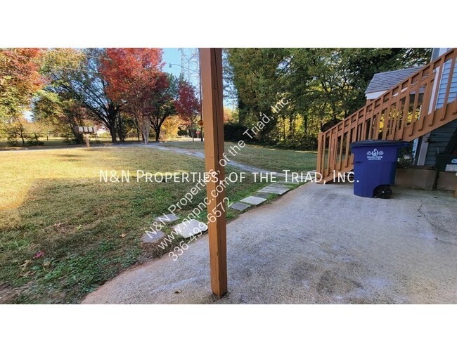 Building Photo - 1 Bed/1 Bath First Floor Unit- Downtown, W...