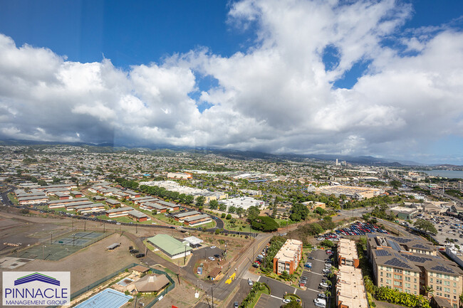 Building Photo - 1060 Kamehameha Hwy