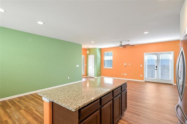 Building Photo - 448 Triumph Rd