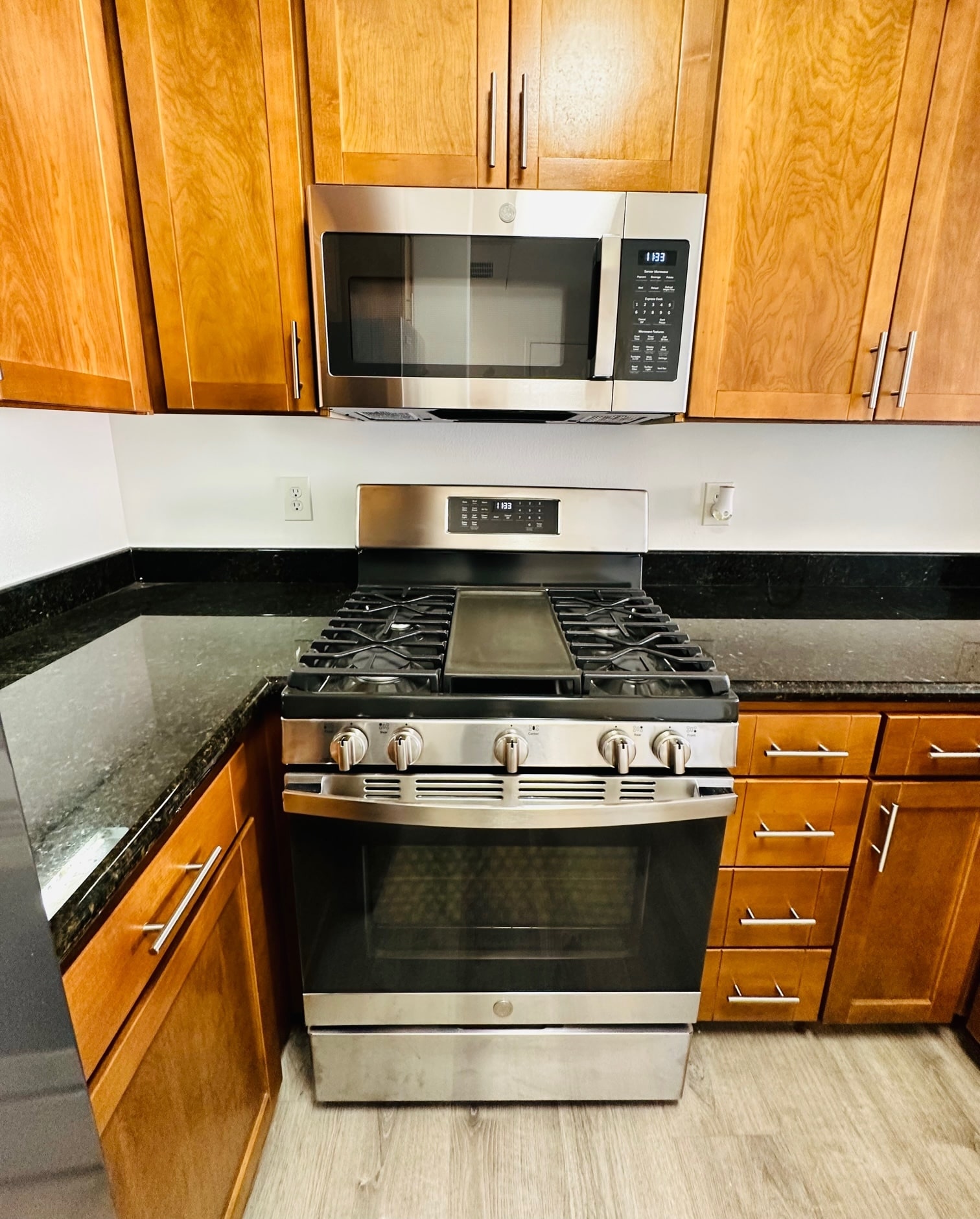 Building Photo - 4060 Glencoe Ave