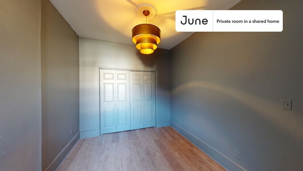 Building Photo - Room in Shared 4 bed/2 bath home