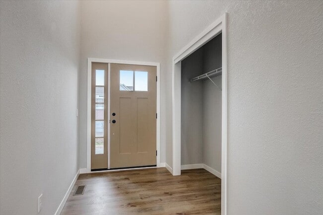 Building Photo - 986 Clover Lane, Deforest WI 53532