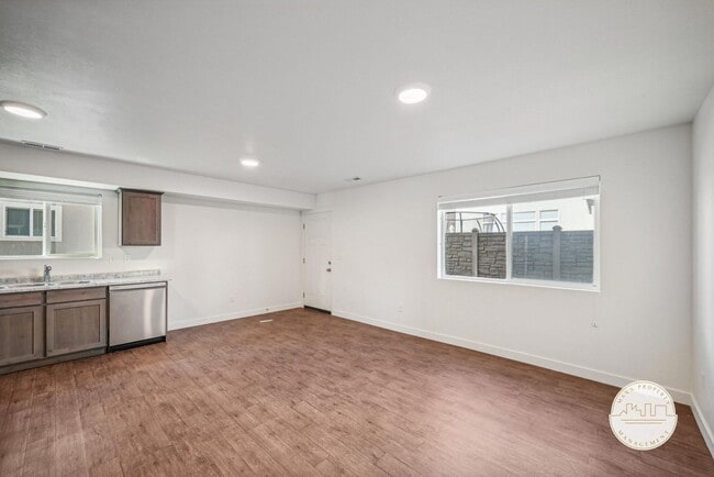 Building Photo - Dublin Farms Townhomes