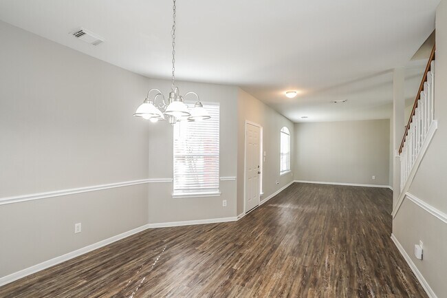 Building Photo - 16318 Autumn Leigh Dr