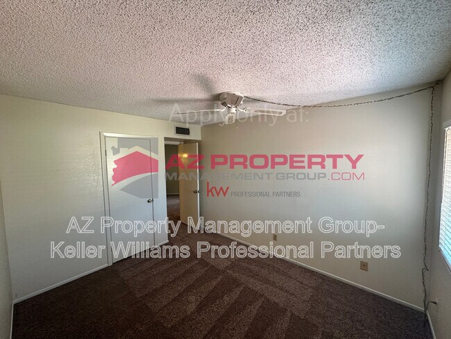 Building Photo - 4770 W New World Dr