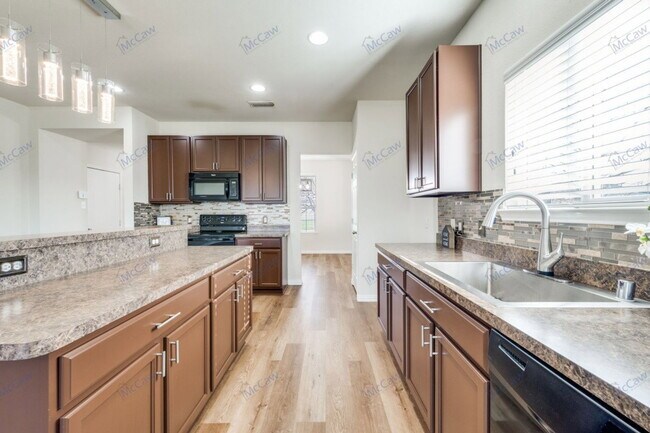 Building Photo - 1516 Abby Creek Dr