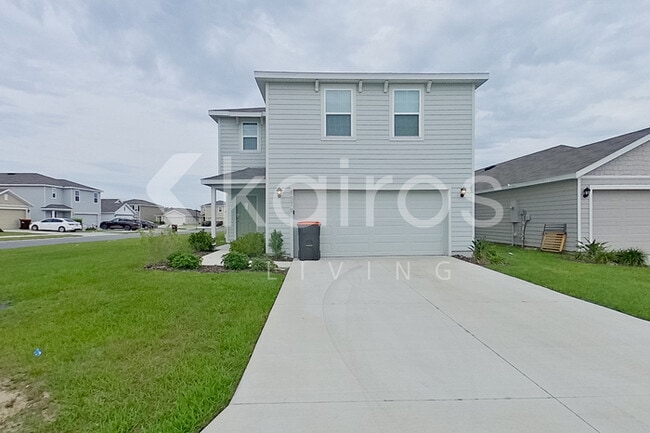 Building Photo - 8579 SW 44th Ct